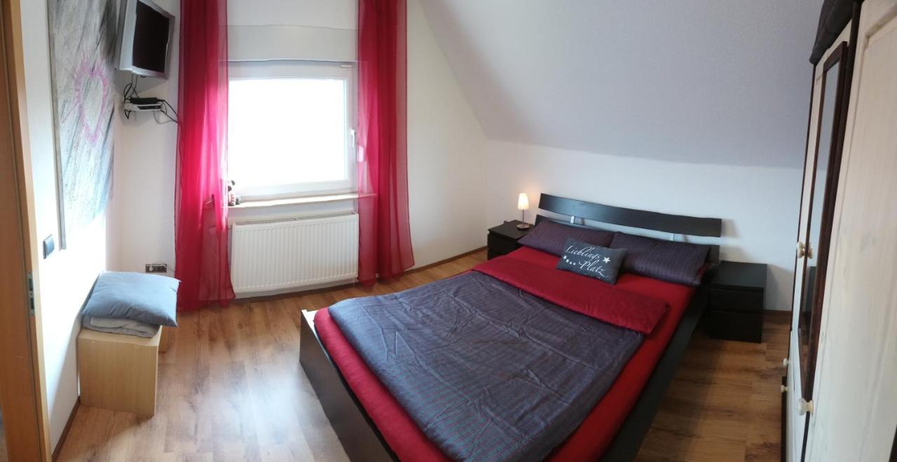 Private Zimmer Bei Der Weser-Ems-Halle Oldenburg Exteriér fotografie